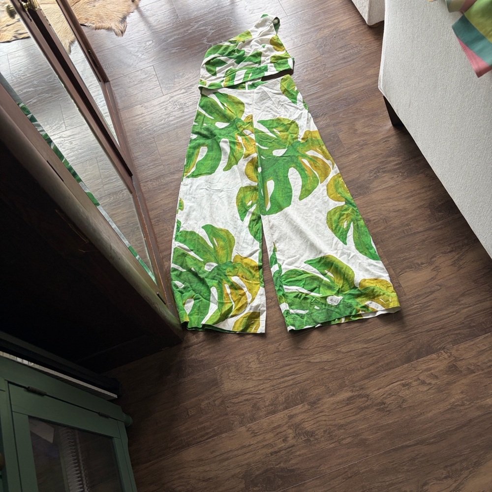 FARM Rio Green & White One-Shoulder Wide Leg Jumpsuit with Leaf Print - Picture 9 of 10